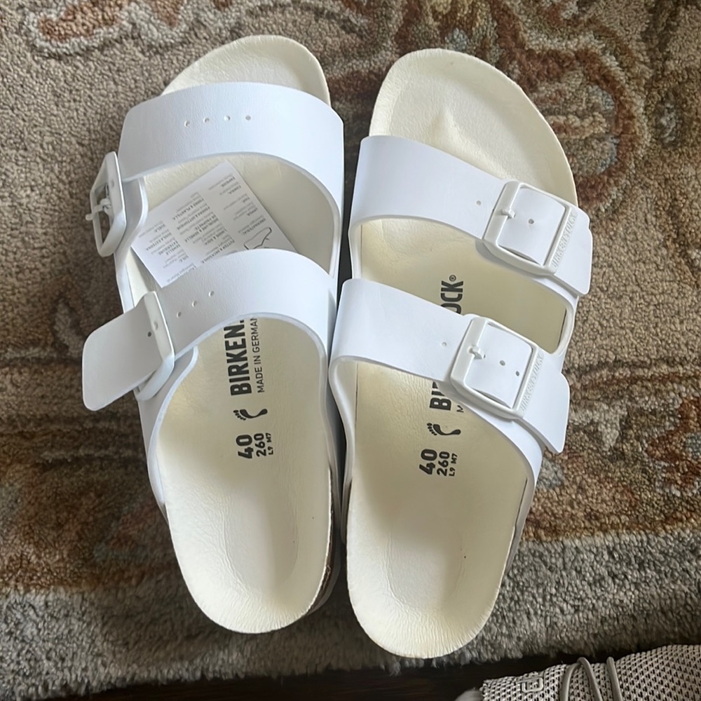 Arizona white Birkenstocks